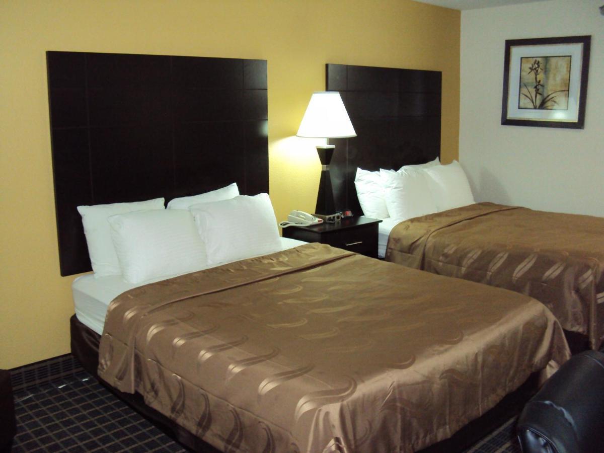Quality Inn Carbondale University Area מראה חיצוני תמונה