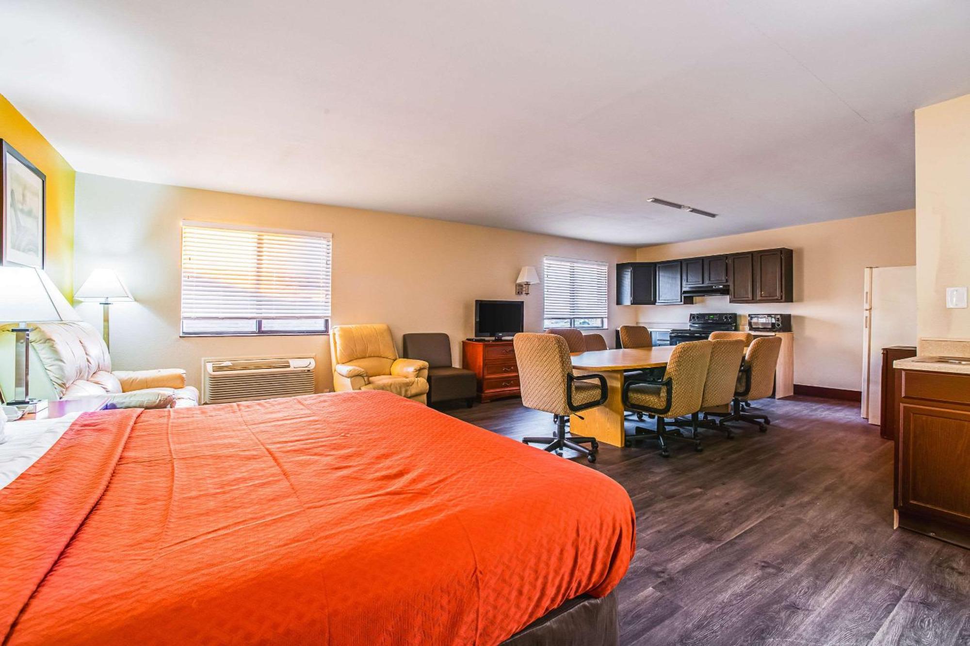 Quality Inn Carbondale University Area מראה חיצוני תמונה