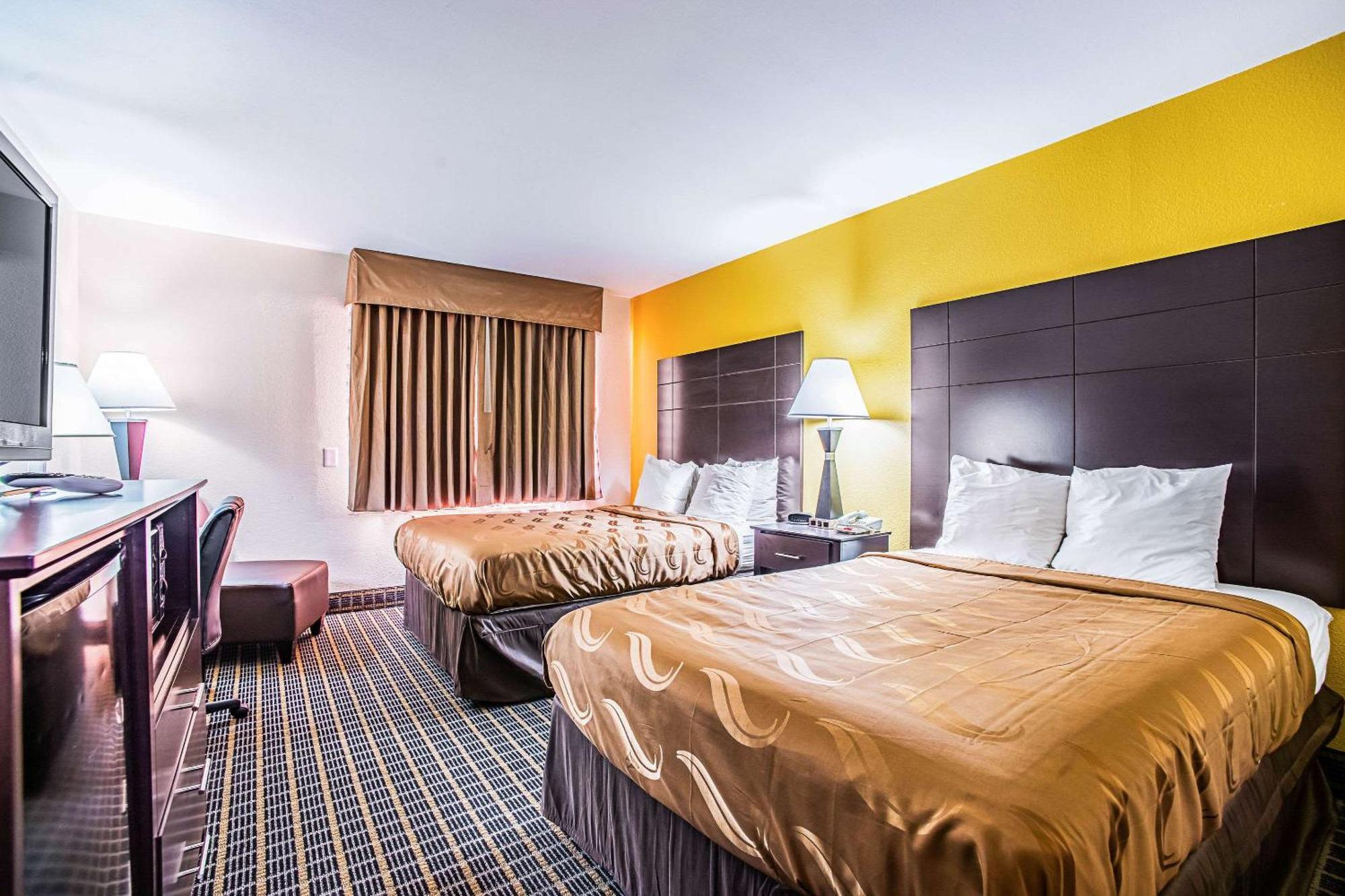 Quality Inn Carbondale University Area מראה חיצוני תמונה