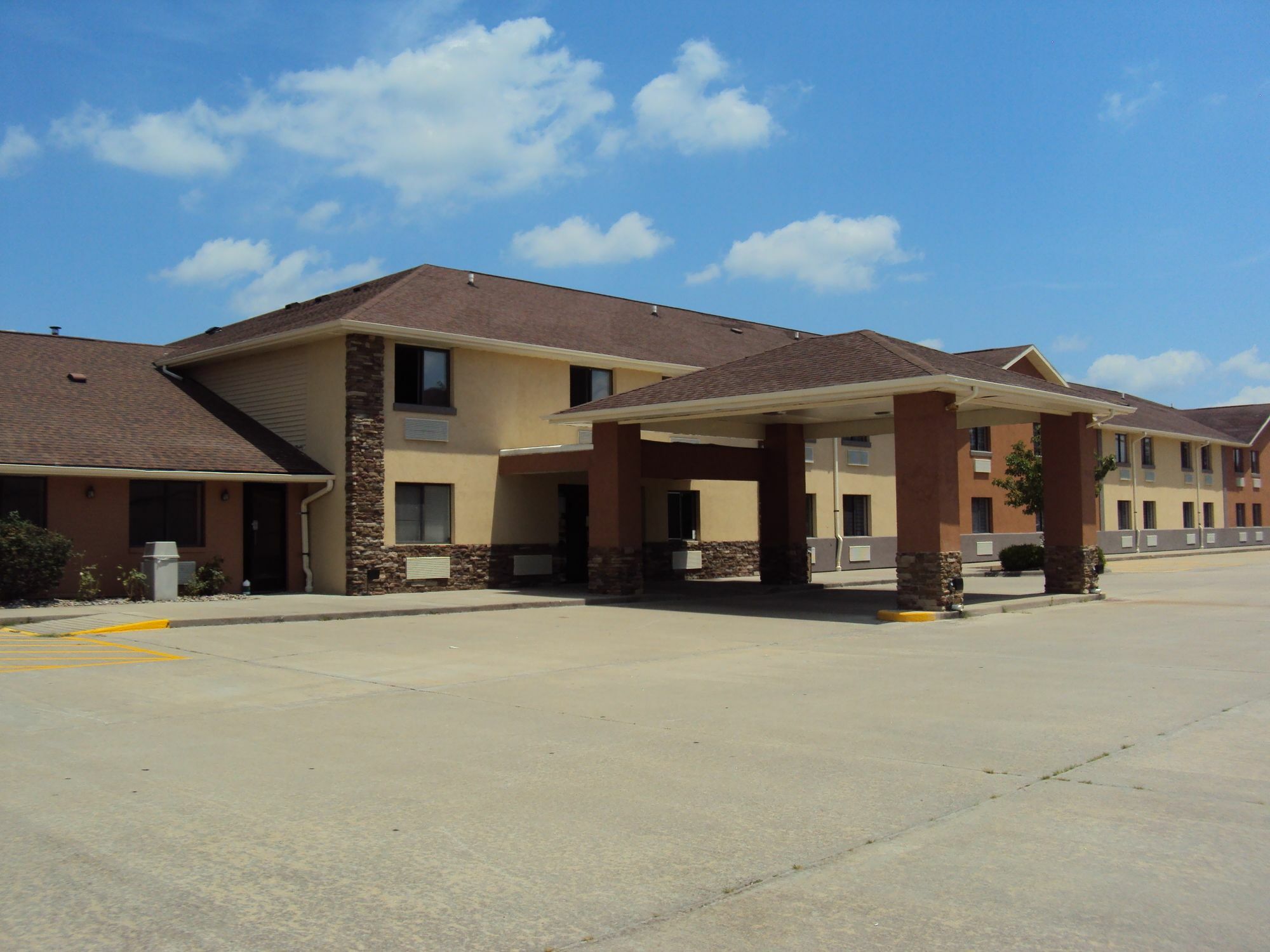 Quality Inn Carbondale University Area מראה חיצוני תמונה